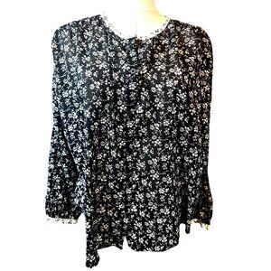 2/$30 Madewell Black & White Floral Blouse Medium Long Sleeve Button